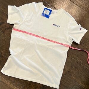 Champion off white Crewneck Tee